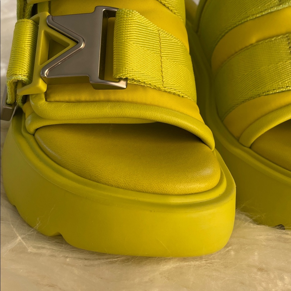 + BOTTEGA VENETA + Flash Double Buckle Platform Slide Sandal - Picture 12 of 14
